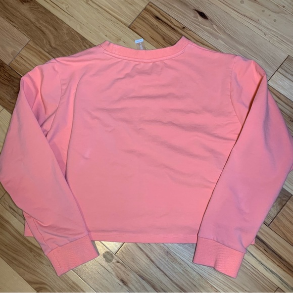 ⭐️Vaca Soon Sale⭐️ DOYOUEVEN Crop Crewneck - Picture 5 of 8